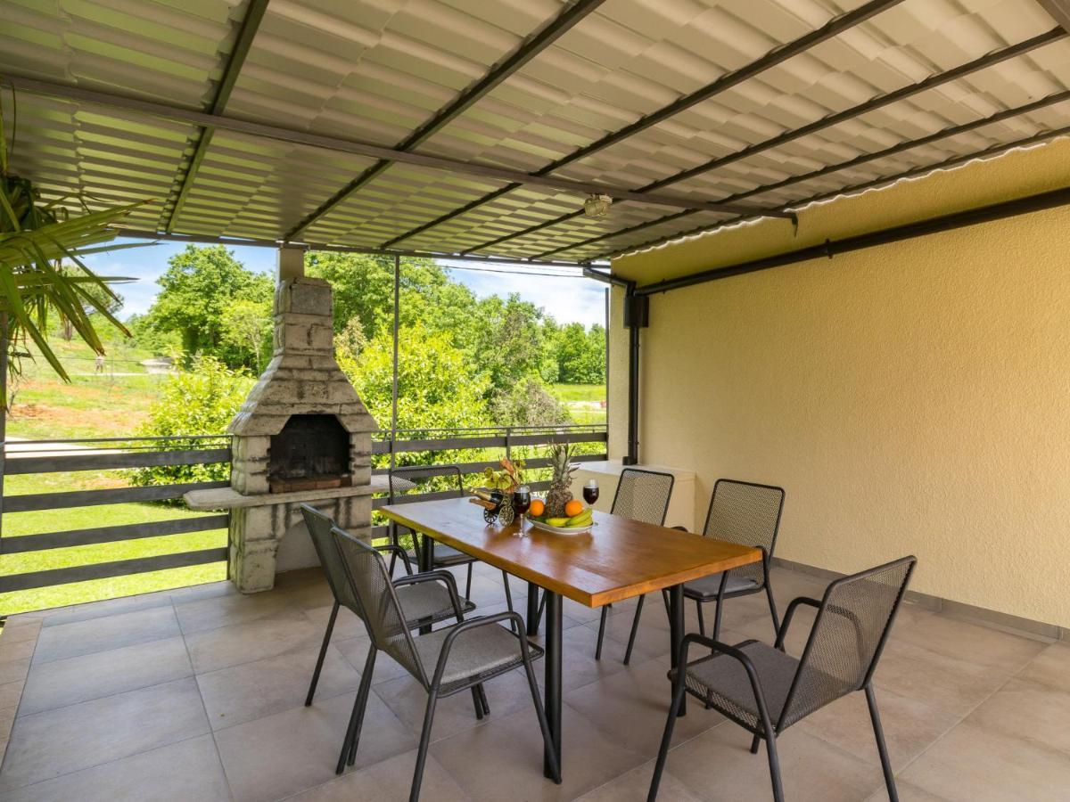 Holiday Home Larisa - Ipc141 By Interhome Pićan 외부 사진