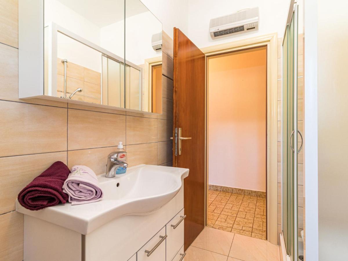 Holiday Home Larisa - Ipc141 By Interhome Pićan 외부 사진